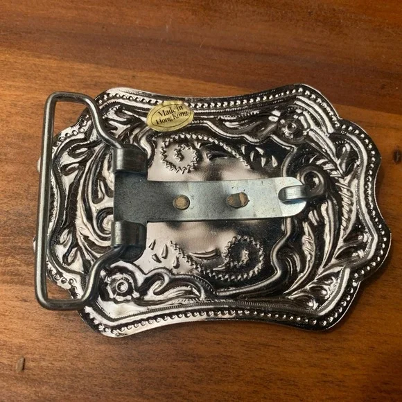 Western Belt Buckle Bucking Bronco Rodeo Silver Tone W/Gokd Tone Horse Hong Kong - Picture 2 of 4